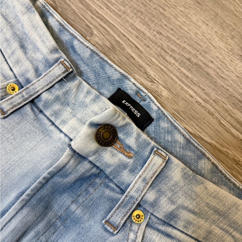 •EXPRESS• HIGH RISE CROPPED FLARE JEANS - Picture 6 of 6